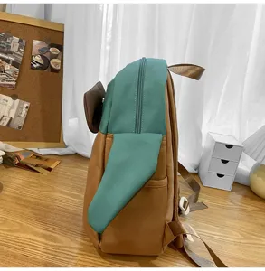 Zaino in tela capibara carino vista dettagliata, borsa scolastica casual per ragazzi e viaggi.