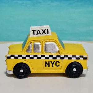 New York taxi toy model miniature car card holder resin sand toy decoration detail view