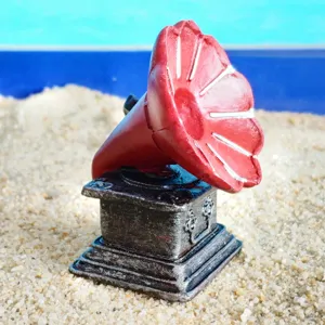 Ancien modèle de gramophone jouet de bac à sable miniature phonographe rétro décoration