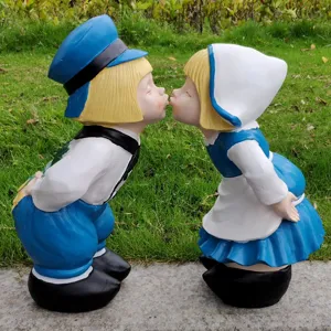 European style kissing couple garden ornament resin craft statue for outdoor yard decor