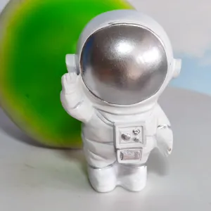 Cute Astronaut Figurine Resin Space Man Statue Desktop Ornament Home Decor Birthday Cake Topper Graduation Gift