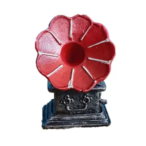 Modèle de gramophone miniature vintage, ornement rétro, jouet de thérapie de bac à sable.