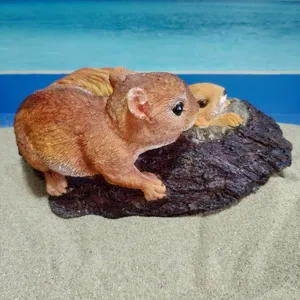 Resin animal figurine squirrel ornament desktop garden landscape decoration sculpture cute decor
