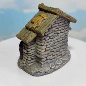 Miniatura statuetta casa in pietra di resina, arredamento rustico da scrivania, sabbia.
