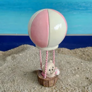 Resin Hot Air Balloon Little Bear Figurine Miniature Ornament Sand Table Toy Accessory European Style Home Decor