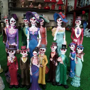 Halloween skeleton figurine decoration day of the dead resin statue set for party decor