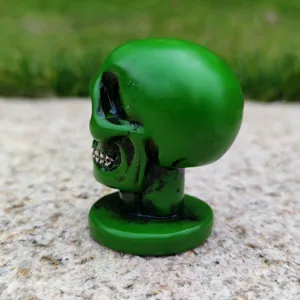 Green skull figurine Halloween sand table prop gothic spooky decor ornament tabletop statue