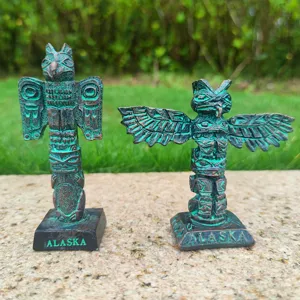 Resin totem pole figurine desktop ornament set, detailed carving design for sand tray games.