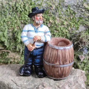 Miniatur Matrose Figur Stiftehalter Harz Ornament Detailansicht für die Tischdeko