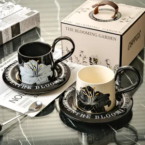 Retro keramische koffiekop en schotel set, luxe middagthee mok met geschenkdoos voor thuis.