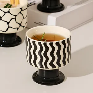Keramik Tasse schwarz weiss Wellenmuster Kerzenbecher dekorative Kaffeetasse Design