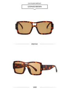 Lunettes de soleil carrées vintage à monture léopard avec verres bruns élégants.