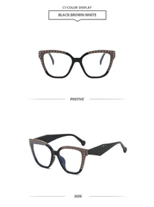 Gafas de sol geométricas retro de ojo de gato con tachuelas chic para estilo urbano elegante.