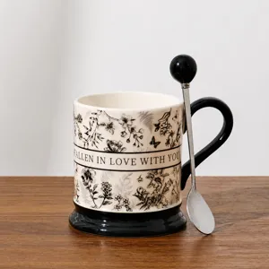 Vintage ceramic coffee mug with floral pattern and spoon, 400ml retro style tea cup office.