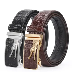 Herren Automatik-Gürtel aus Leder mit Kroko-Muster und stylischem Metall-Kopf.