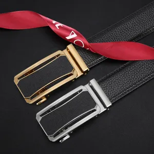 Herren Automatik-Gürtel aus Leder mit goldener und silberner Schnalle für Business.