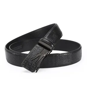 Herren Automatik-Gürtel mit Kroko-Muster Design, elegantes schwarzes Mode-Accessoire.