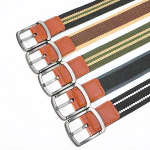 Ceinture en toile de loisirs pour hommes femmes avec boucle ardillon métal et design rayé.