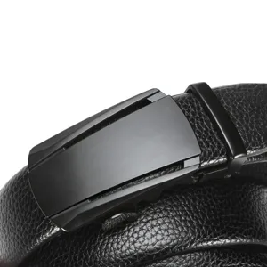 Ceinture en cuir noir élégante pour homme avec boucle automatique en métal mat solide.