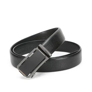 Ceinture élégante pour homme en cuir noir véritable avec boucle automatique en métal.