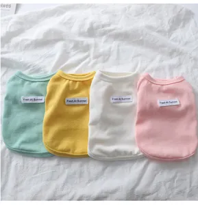 Set di gilet estivi carini per cani domestici, abbigliamento traspirante per cuccioli piccoli.