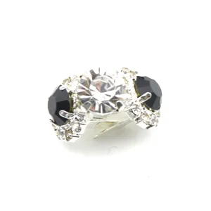 Exquisite DIY shoe clip with clear and black rhinestones, elegant metal base shoe decoration.