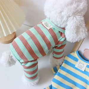 Monos a cuatro patas de rayas para perros pequenos, ropa suave y comoda para primavera y verano.