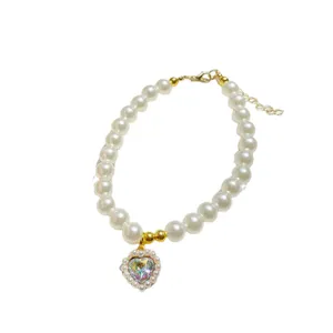 Princess style pet pearl necklace with crystal heart pendant, cute cat decorative collar.