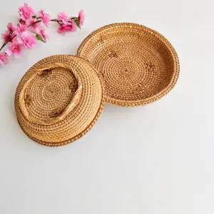 Handwoven rattan fruit basket round storage tray desktop organizer for home picnic decor.