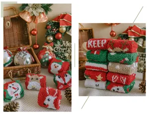 Chaussettes épaisses et chaudes en polaire corail de Noël mignon cerf de bande dessinée