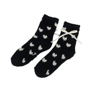Chaussettes douces polaire corail cœur nœud femme tube moyen hiver chaud noir chaussette