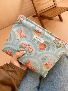 Japanese style crane butterfly cosmetic bag large capacity travel storage pouch for daily use