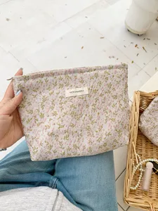 Floral embroidered canvas cosmetic bag, large capacity travel makeup pouch for toiletries.