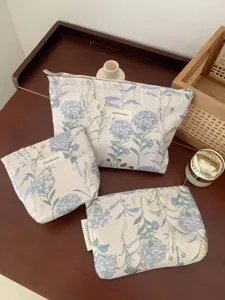 Portable Large Capacity Makeup Bag Fresh Floral Print Travel Cosmetic Pouch Women Polyester Toiletry Organizer Bag