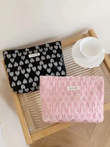 Quilted cosmetic bag with 3d heart pattern stylish makeup pouch travel toiletry organizer bag