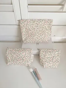 Retro floral cotton cosmetic bag large capacity portable makeup pouch aesthetic storage purse