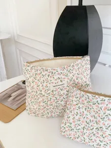 Floral cotton cosmetic pouch set, large capacity vintage portable travel storage bag.