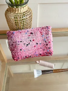 Pink tweed cosmetic bag cute makeup pouch portable toiletry organizer for women daily storage
