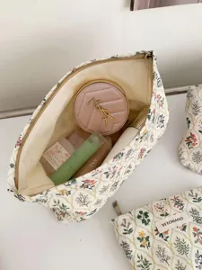 Large capacity Japanese floral cosmetic bag, portable toiletry storage pouch for travel.