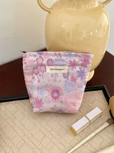 Portable Floral Makeup Pouch Cute Purple Flower Cosmetic Storage Bag for Daily Travel Use