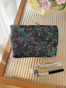 Large capacity dragon pattern cosmetic bag portable travel makeup pouch organizer handbag.