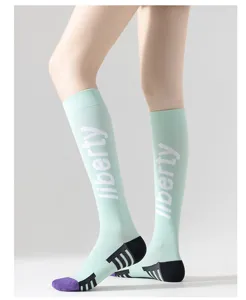 Chaussettes de sport de compression vert menthe pour femme yoga course fitness mollet respirantes
