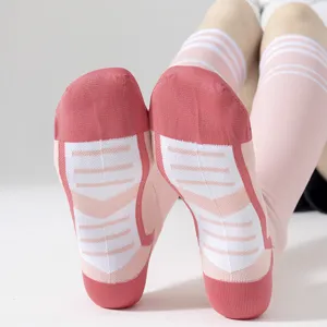 Chaussettes de yoga roses pour femmes, chaussettes de compression sport avec semelle antidérapante.