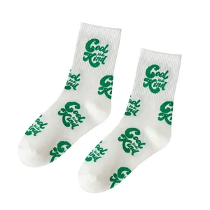 Femme chaussettes blanches en coton respirant avec imprimé lettre mignon style automne