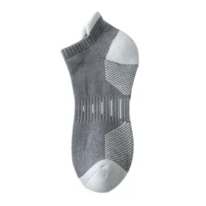 Chaussettes de sport basses en coton pour hommes avec semelle rembourrée et languette.