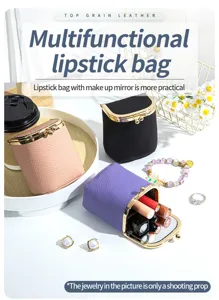 Vue détaillée du sac à rouge à lèvres en cuir véritable avec miroir de maquillage intégré.