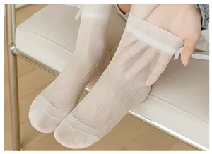 Detalle calcetines finos lazo lindo, medias seda cristal verano transpirables estilo lolita.