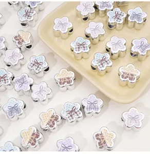 Close-up of retro plaid polka dot flower beads, ideal for DIY handmade accessories.