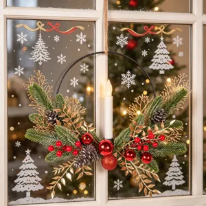 Weihnachtskranz Kerzenhalter Dekoration mit Tannennadeln Beeren und LED Licht für zu Hause.