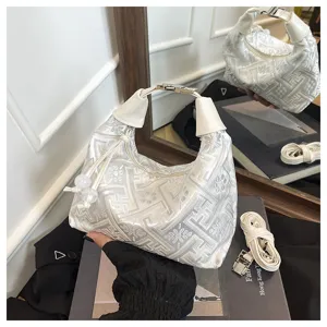 Fashionable Chinese style embroidered shoulder bag, versatile small handbag for women.